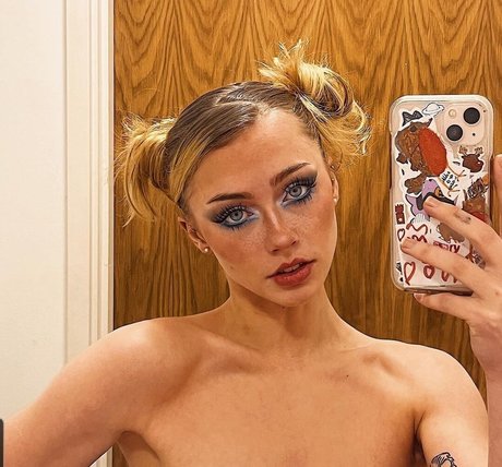 Lacey Rose Trebilcook nude leaked OnlyFans pic