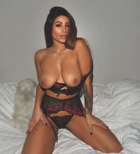 Kayleigh Morris nude leaked OnlyFans pic