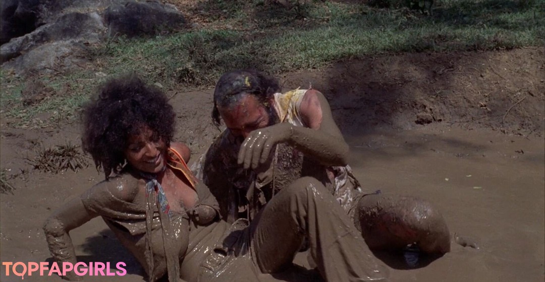 Pam Grier Nude Leaked OnlyFans Photo #78