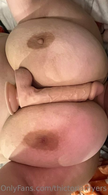 Thictoriamyers nude leaked OnlyFans pic