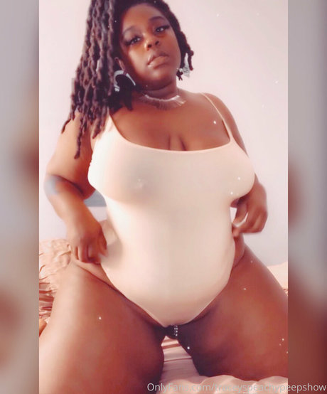 Thefamouspeachesandcream nude leaked OnlyFans photo #21