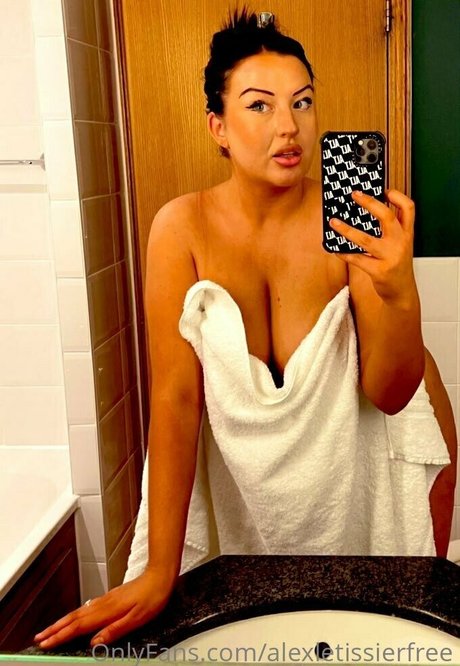 Alexletissierfree nude leaked OnlyFans photo #9