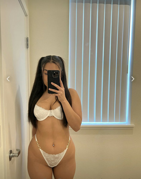 Aaliyahrmorales nude leaked OnlyFans pic
