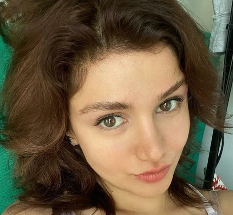Turkish Beauty nude leaked OnlyFans photo #18