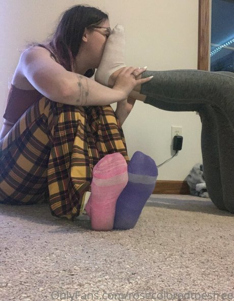 Rosecoloredtoesfree nude leaked OnlyFans pic