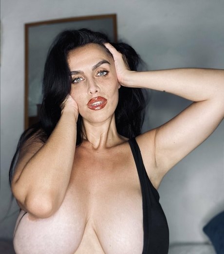 Castiza Vixens nude leaked OnlyFans pic