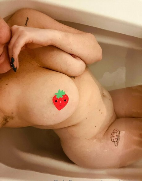 Nyxxiepixie nude leaked OnlyFans photo #6