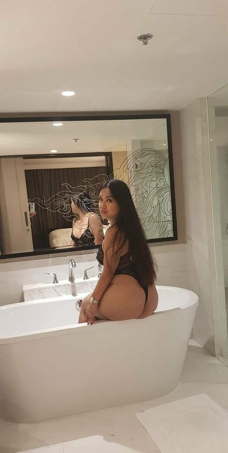 Amyamorevip nude leaked OnlyFans pic