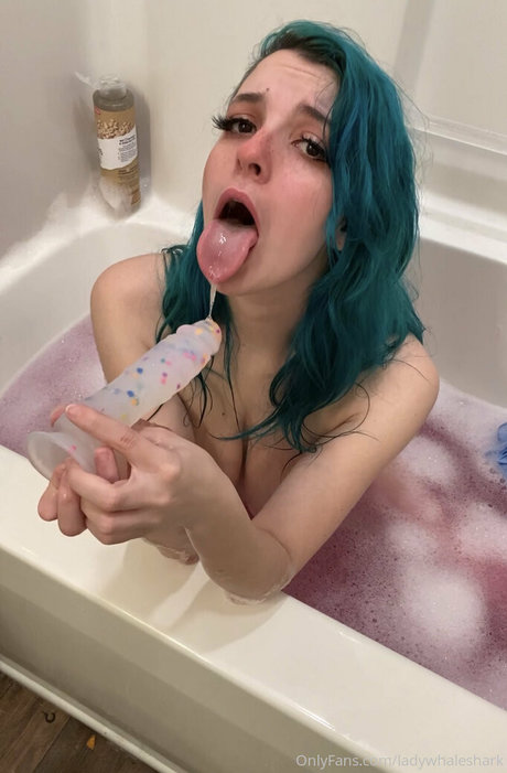 Ladywhaleshark nude leaked OnlyFans photo #9