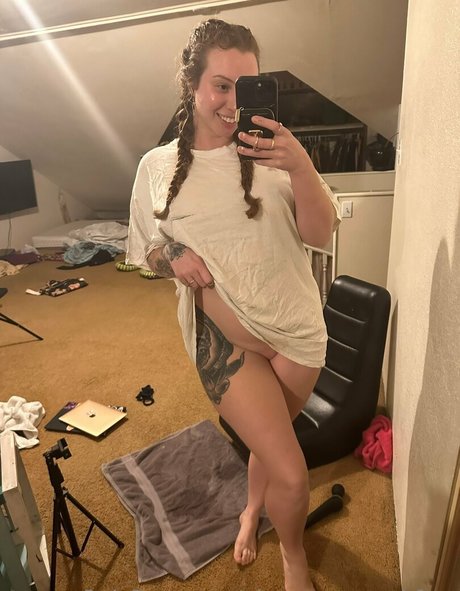 Pipermaepeachfree nude leaked OnlyFans pic